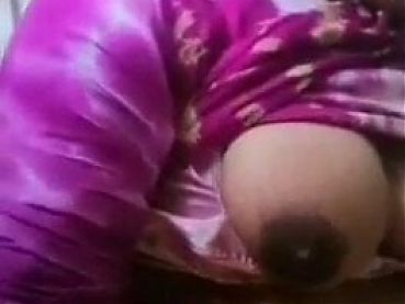 Unsatisfied Bangladeshi Bhabhi Showing Big Boobs and Pussy